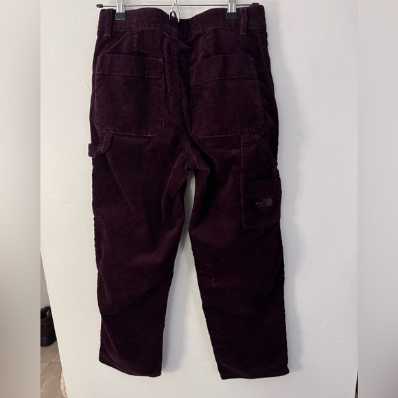The North Face dark burgundy cargo corduroy pants Size 2 - Picture 9 of 9